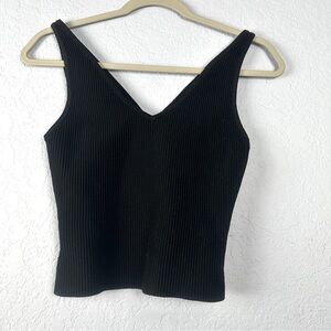 Babaton Black Cropped Ribbed Knit V-neck Tank Sm